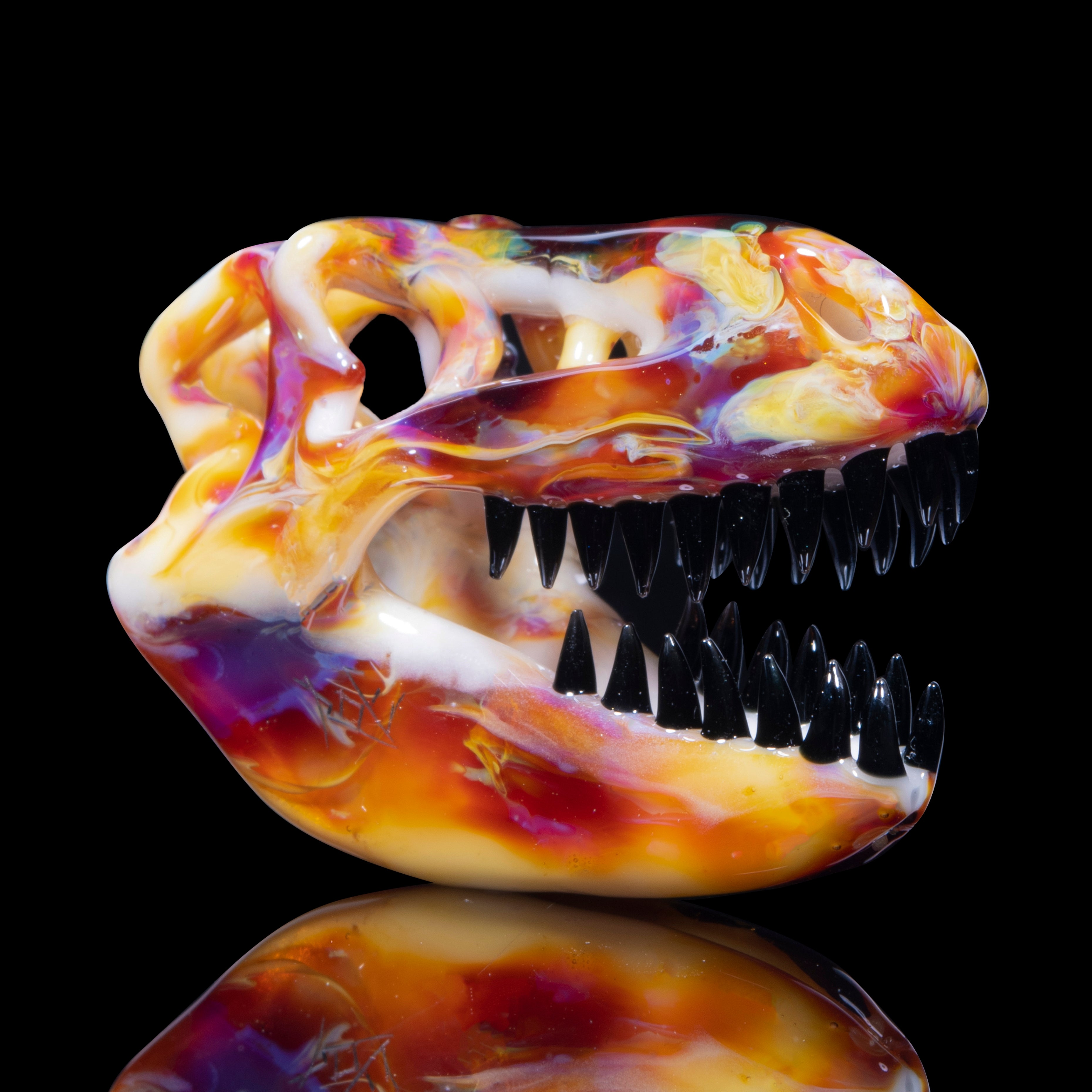 Roeglass store Dino pendant